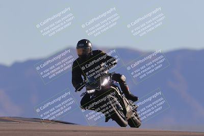 media/Nov-06-2023-Moto Forza (Mon) [[ce023d0744]]/3-Intermediate Group/Session 5 (Turn 9)/